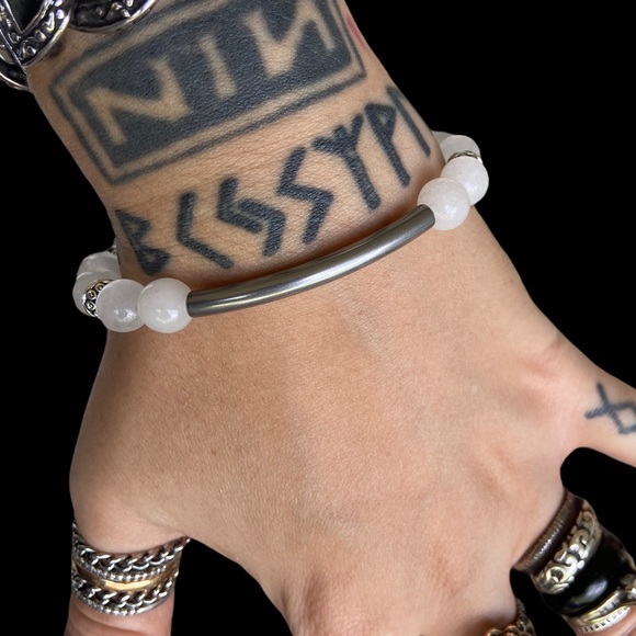 🔴 SALE ! red dot items are 2 for $25 . Bundle more than 3 and its $10 each 🙂 - Picture 9 of 10